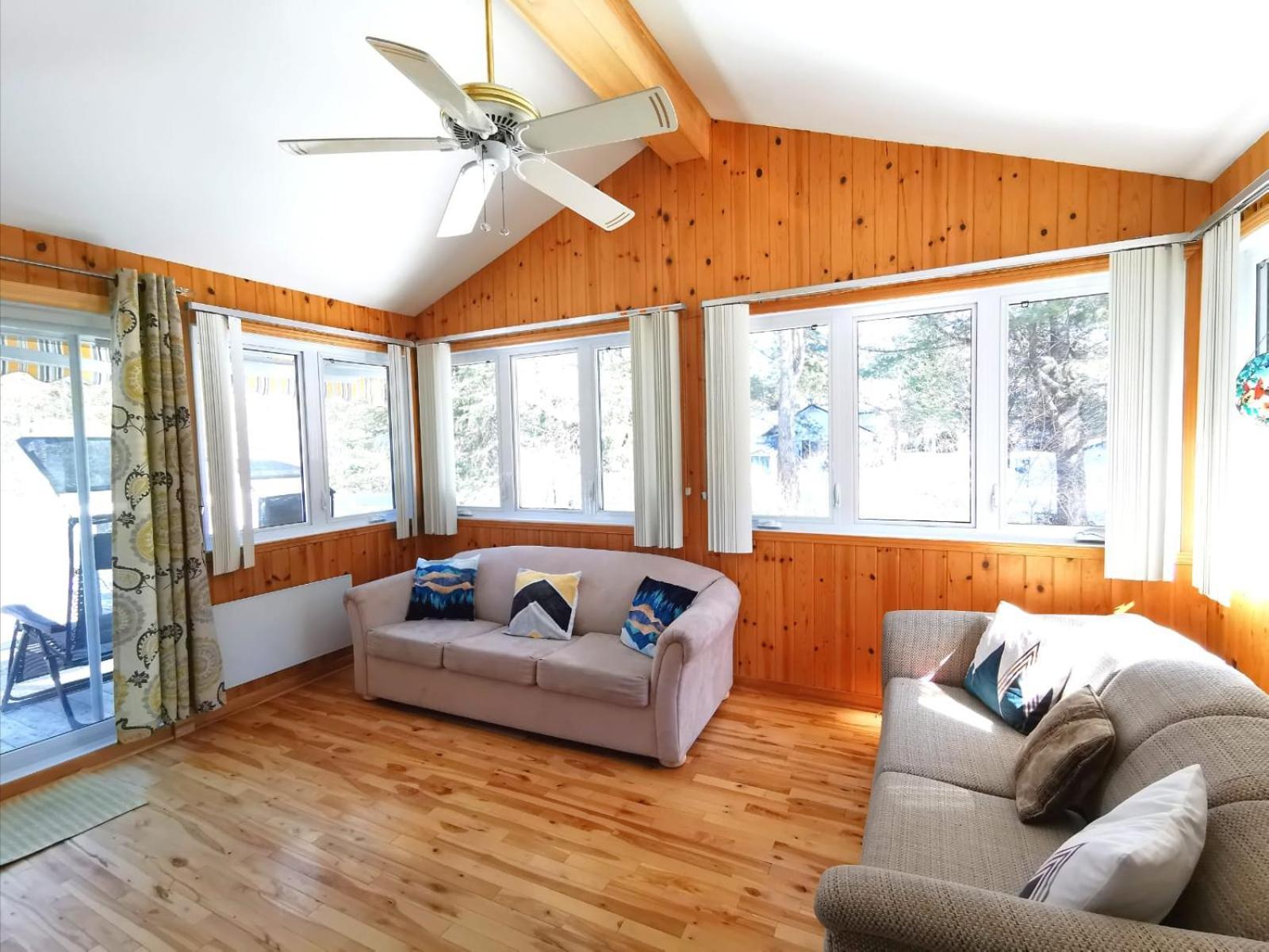 Citq 303469.Chalet Oasis De Paix. Bord De L'Eau.4 Saisons.A Louer Chertsey Exterior foto